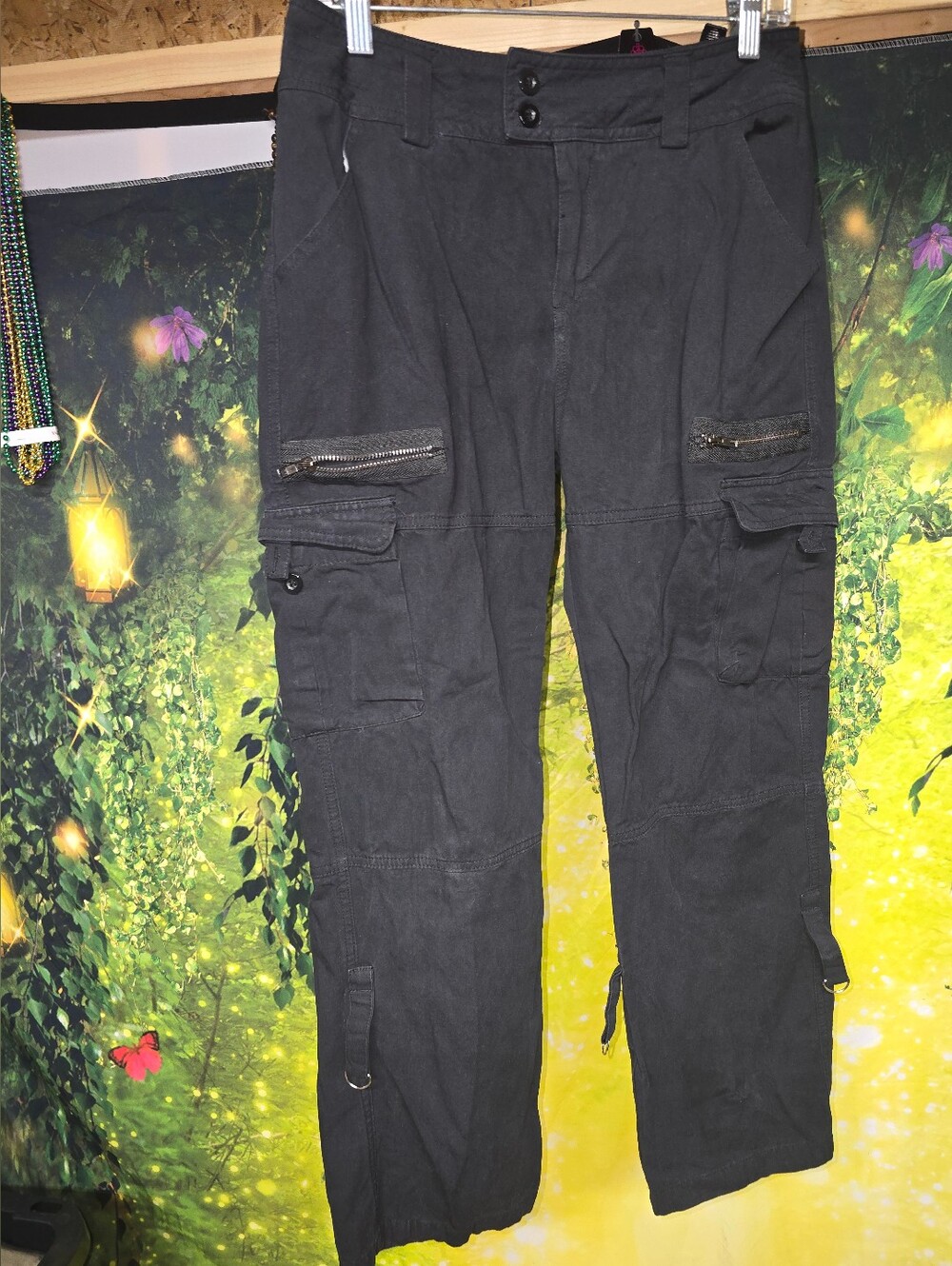 #184 Black Women's Cargo Pants with Multi-Pocket Utility Design